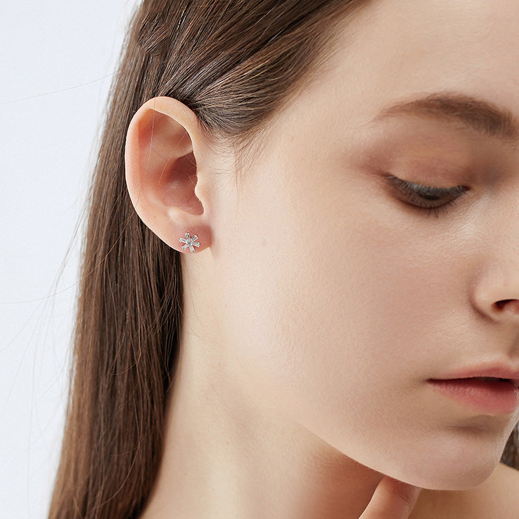 18K White Gold Diamond Snowflake Earrings,Lab Grown Diamond Earrings,Small Diamond Earrings, Ladies Diamond Earrings For Wife Girlfriend Ladies etc.
